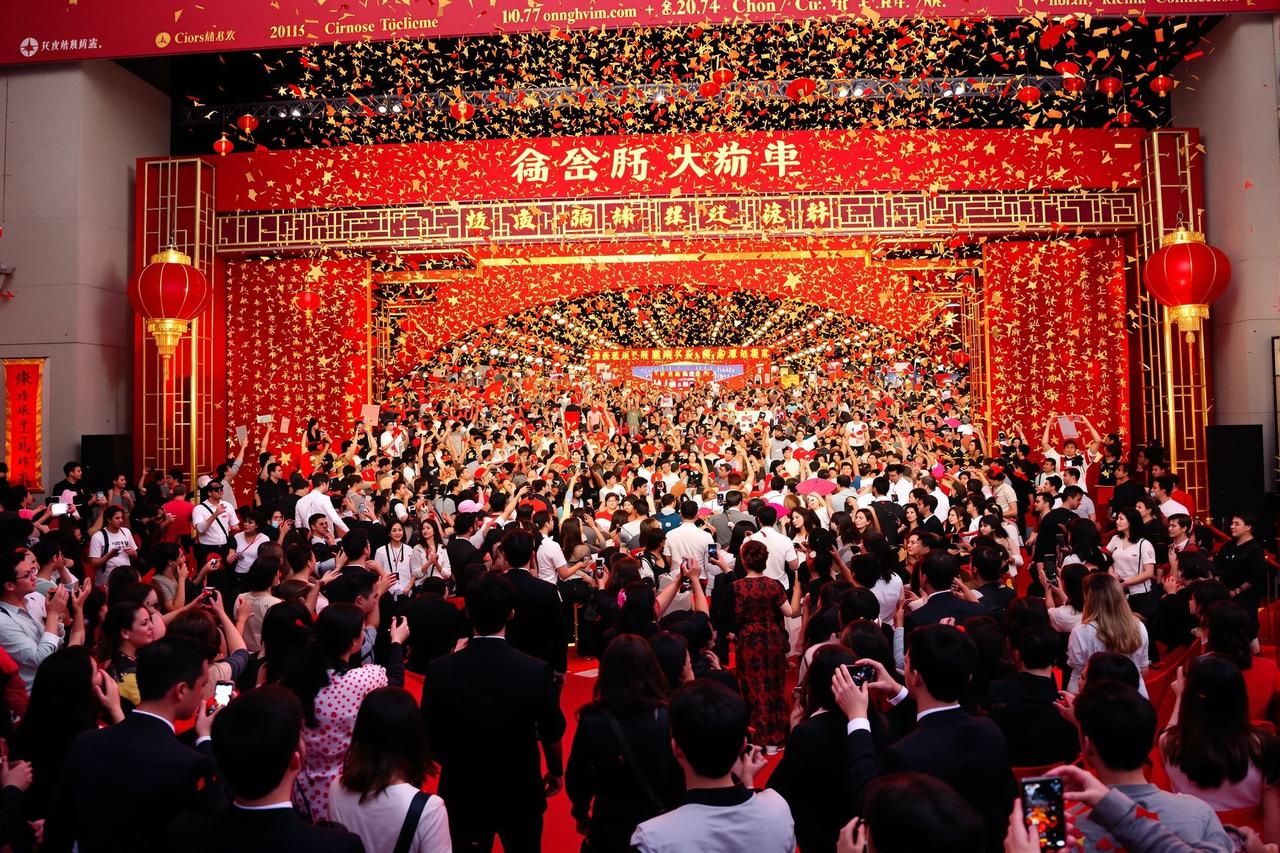 日本按摩电影《星辰大海》票房突破30亿，创华语科幻新纪录